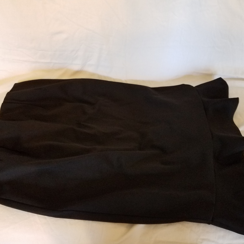 Plus Black Skirt - Picture 6 of 7